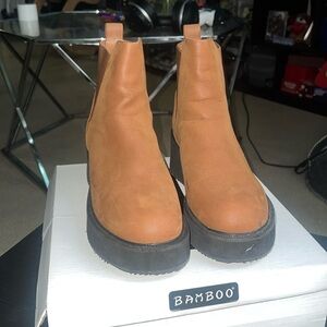 Wheat, brown wedge booties, perfect for the fall! 🍁🍂